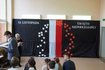 „Niepodległa do Hymnu”